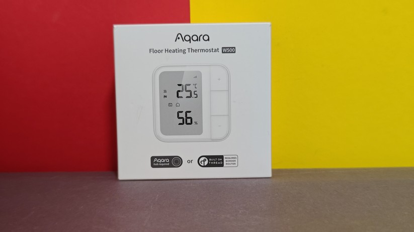 Das Aqara-Thermostat W500 ist für Fußbodenheizungen gedacht und kann entweder per Thread oder per Zigbee betrieben werden. Mehr Funktionen stehen mit Zigbee bereit. Eine direkte Integration in Home Assistant ist mit Zigbee2MQTT möglich.