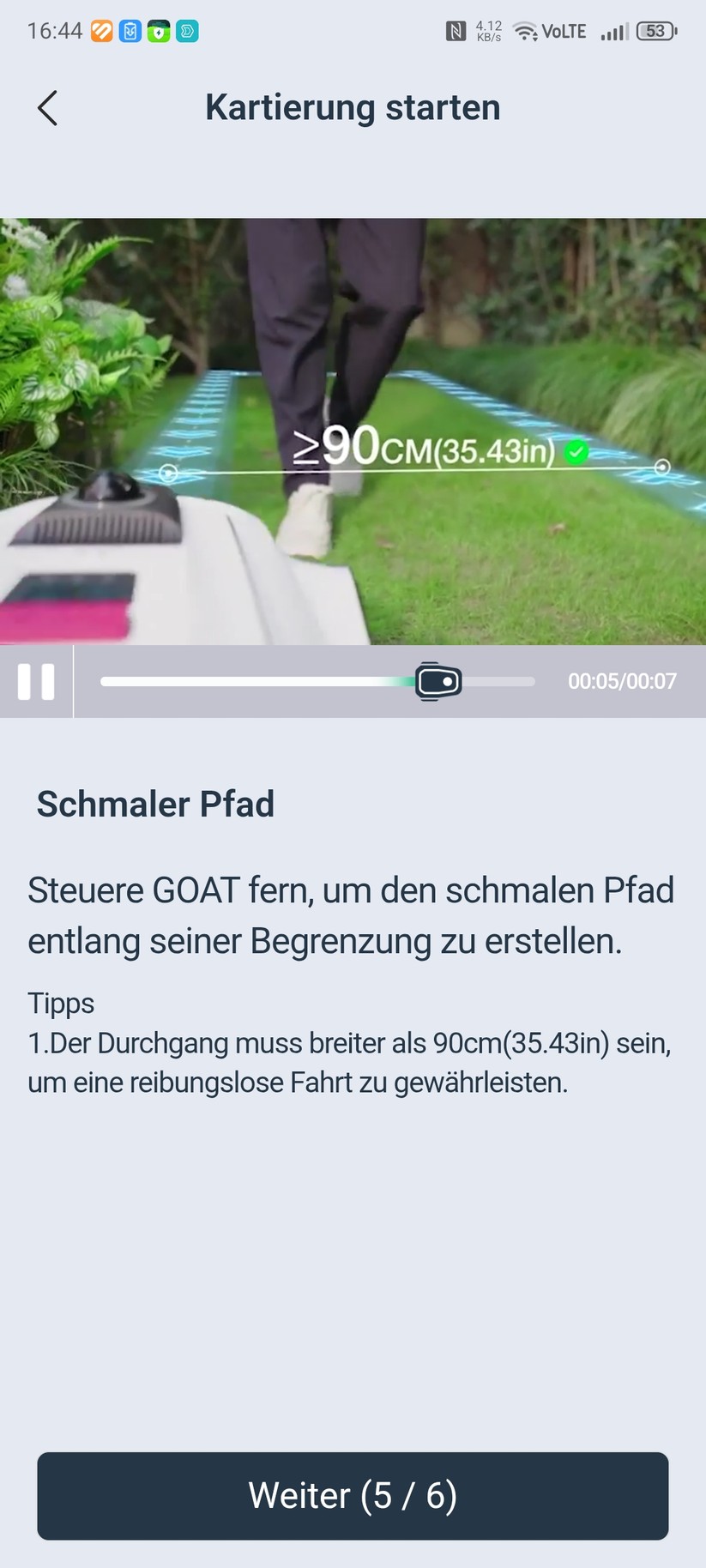 Der Ecovacs Goat A3000 LiDAR bietet eine automatische Kartierung, die allerdings nur funktioniert, wenn die Rasenfläche klar abgegrenzt ist. In unserem Test-Garten mit offenen Übergängen kartieren wir manuell. Die Methode liefert in jedem Fall die präziseren Ergebnisse.