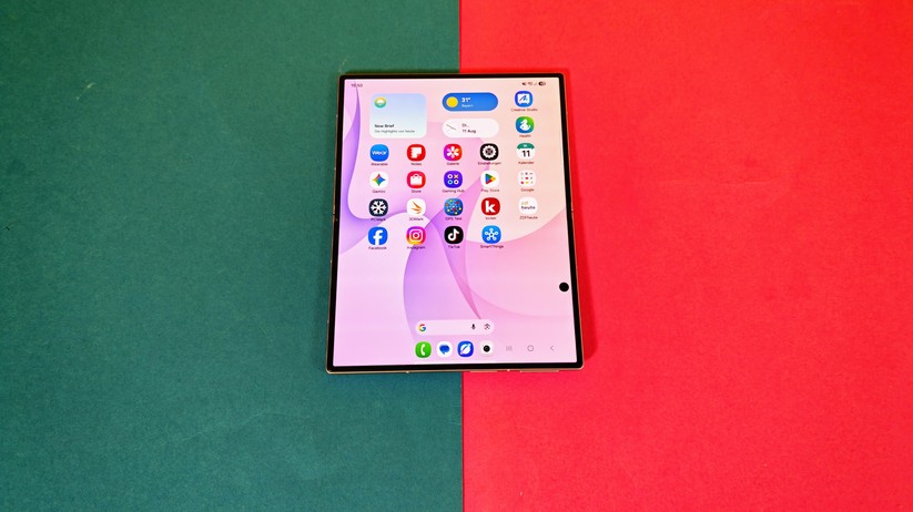 Samsung Galaxy Z Fold 8