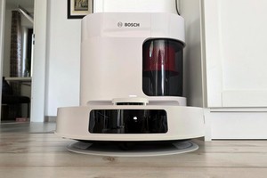 Günstiger Saugroboter Bosch Spotless+ im Test: Starkes Saugen, schwaches Wischen
