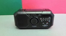 Infactory Solar- und Dynamo-Kofferradio (ZX-3273-919)