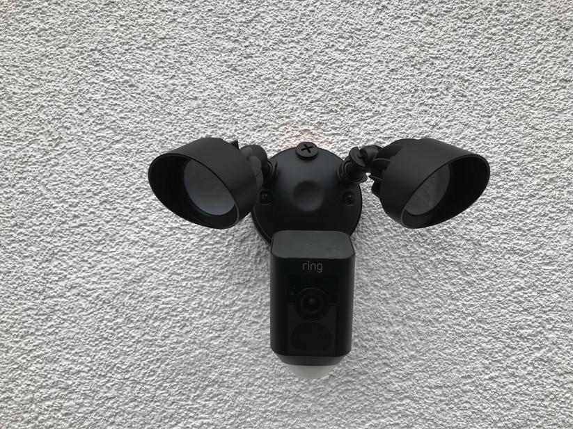 Das Design ist etwas gewöhnungsbedürftig, aber funktional. Wir hätten an dieser Stelle wohl eher die weiße Variante gewählt.