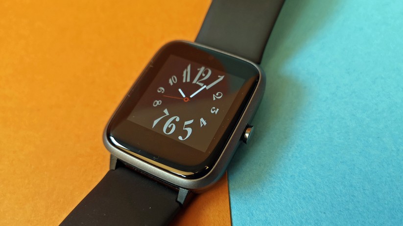 Das Design der 39-Euro-Smartwatch ist von Apple kopiert. 