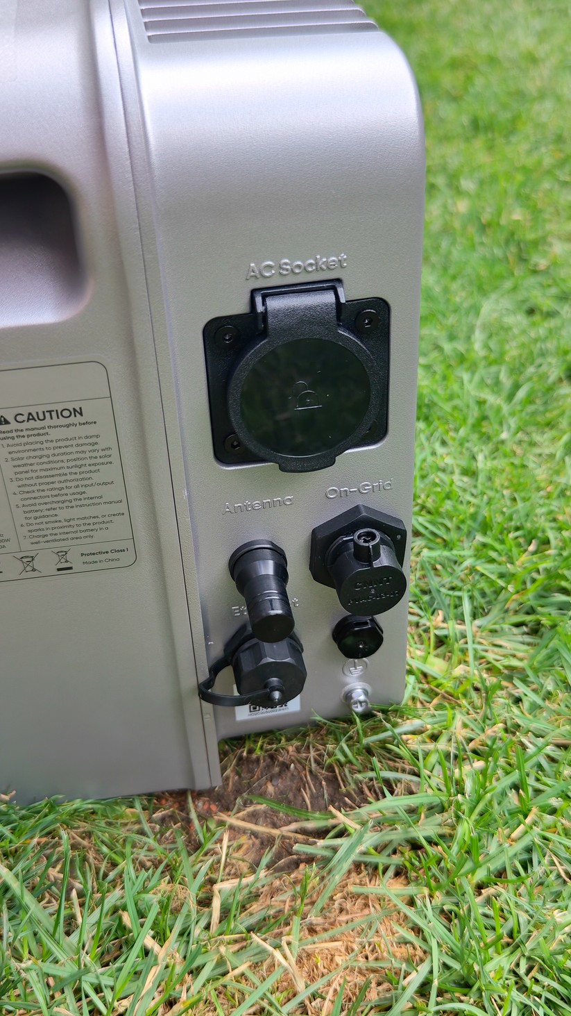 Jackery Solarvault 3 Pro: 4 MPPTs, 800 W Einspeisleistung, 1200 W Notstromsteckdose
