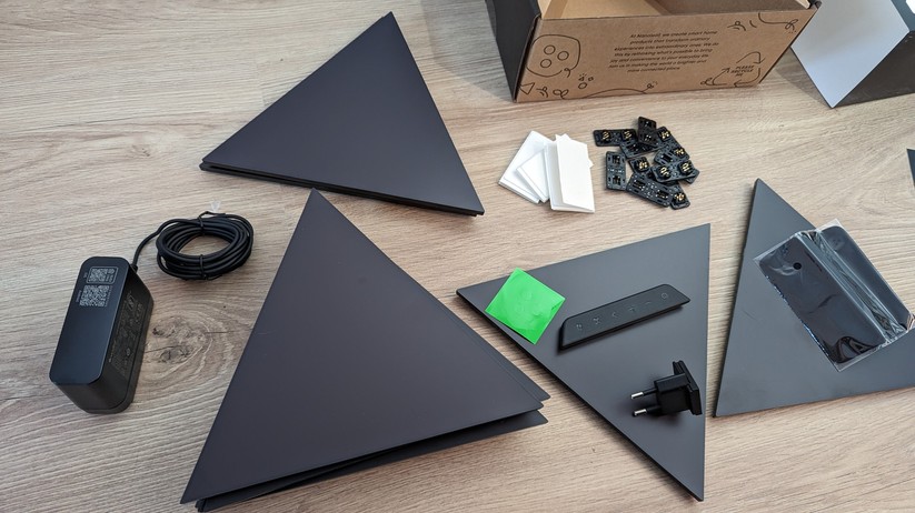 Nanoleaf Shapes Black