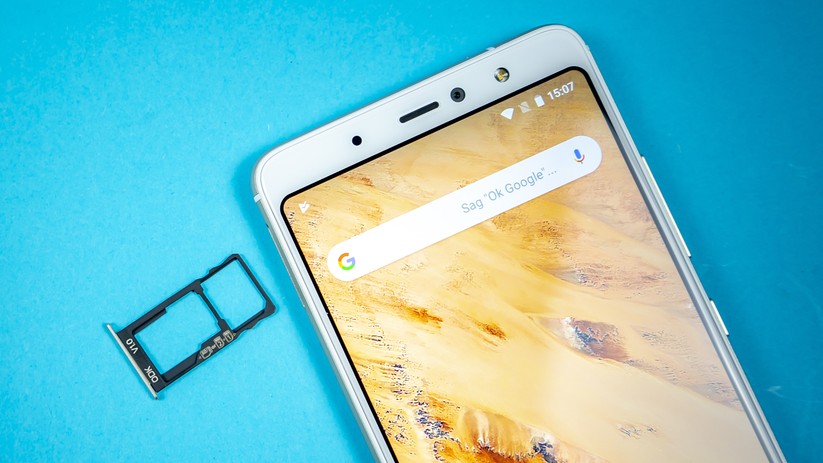Entweder Dual-SIM mit zwei Nano-SIM-Karten oder Micro-SD und eine Nano-SIM-Karte