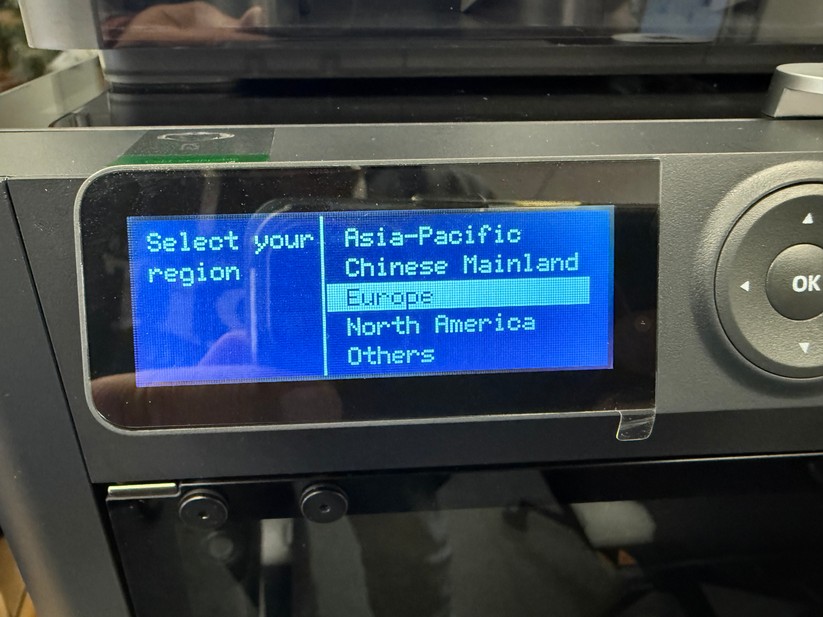 Obwohl das Display nicht sonderlich hochauflösend ist, führt es den Nutzer gut durch die Konfiguration.