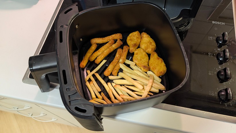 Gorenje AF1350DWB – Pommes und Nuggets