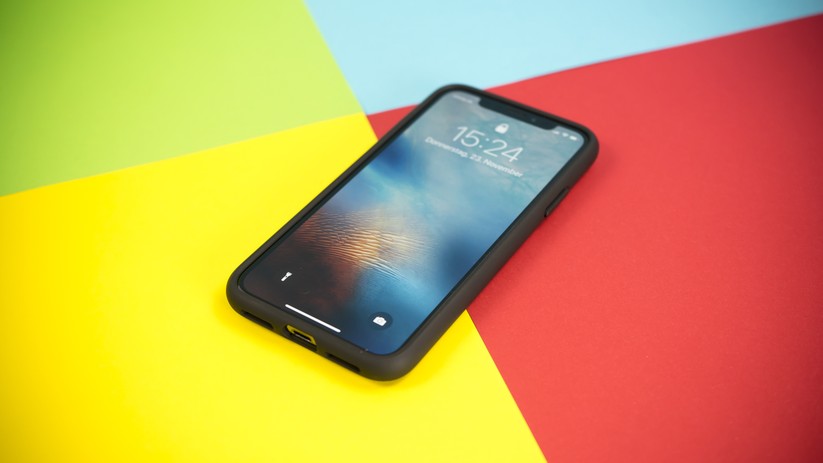 iPhone X: Spigen Ultra Hybrid