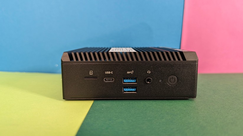 Mini-PC Minix Z100 im Test: Gehäuse und Anschlüsse