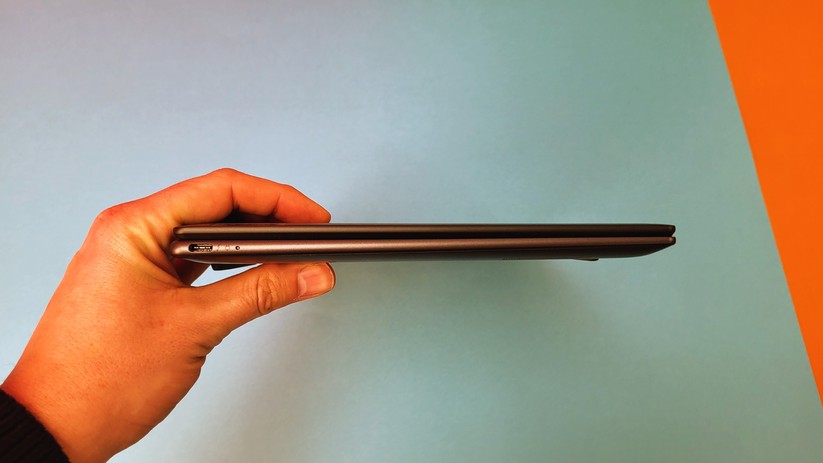 Lenovo Yoga Slim 7 Carbon (13IAP7)