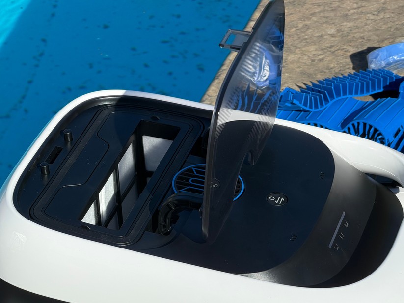 Ecovacs Ultramarine P1