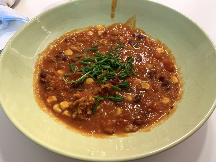 Ob vegetarisch oder mit Fleisch – Chili con Carne ist ein Rezept, das jede Küchenmaschine können sollte.