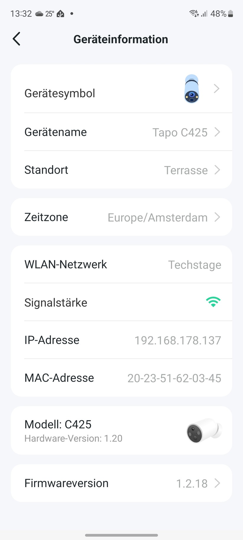 TP-Link C425: Das Set-up der Überwachungskamera erfolgt mit der Tapo-App, für die allerdings ein Konto erforderlich ist. Die App informiert dabei nicht nur die Funktionen der C425, sondern gibt auch Tipps zum Aufstellort.