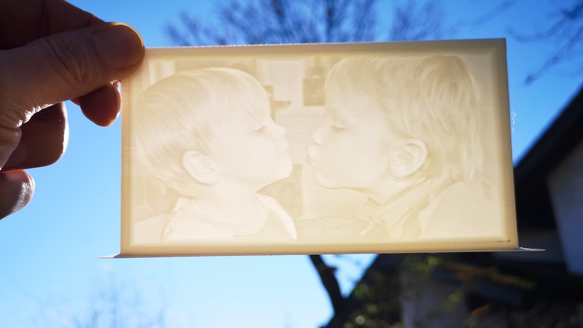 Im richtigen Licht sind die Bilder dann aber in einer tollen Qualität zu erkennen. Ein beeindruckender und magischer Effekt.