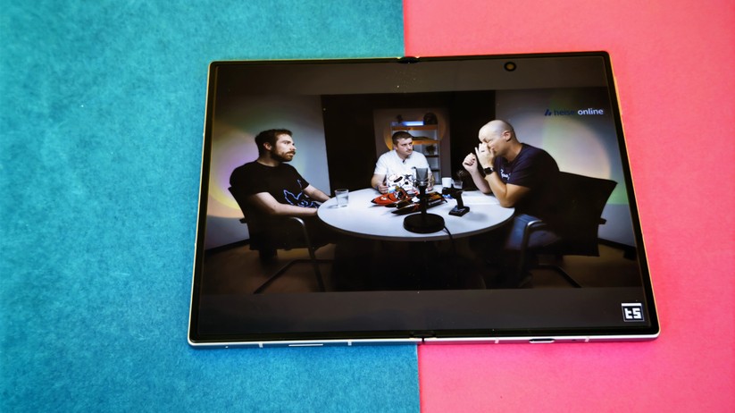 Samsung Galaxy Z Fold 8