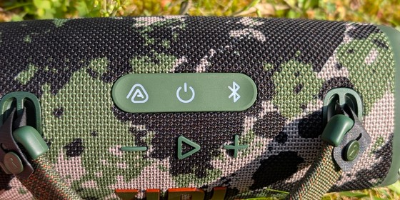 JBL Charge 6