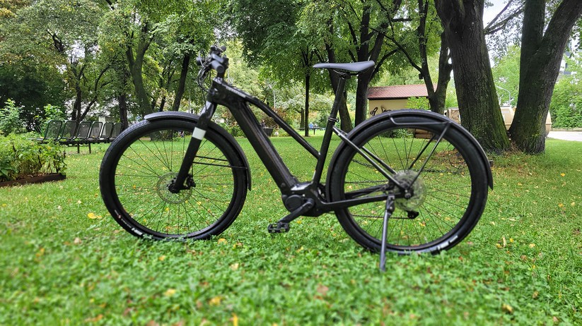  Urban E-Bike mit 85 Nm starken Mittelmotor Bosch Performance Line CX mit Drehmomentsensor und 625-Wh-Akku