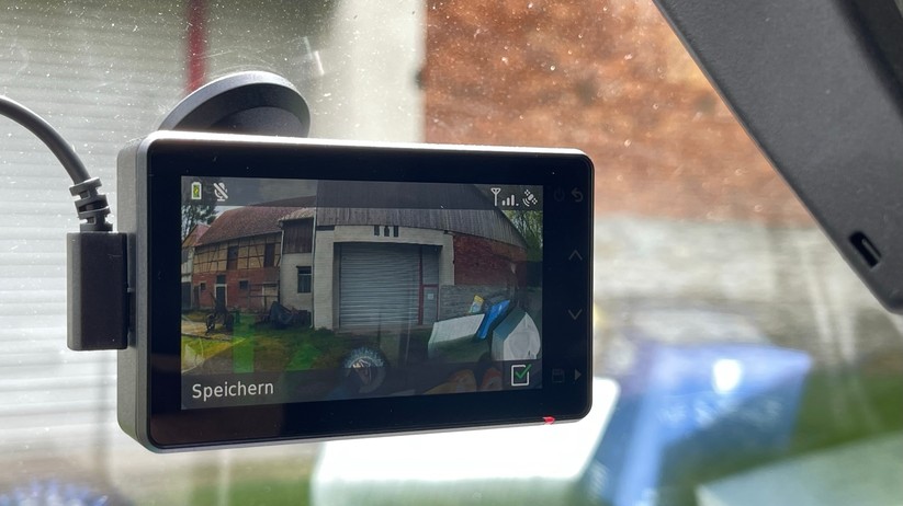 Garmin Dash Cam Live