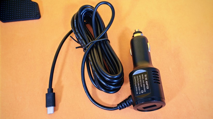 Lamtto RC30: 12-V-Adapter mit USB-C