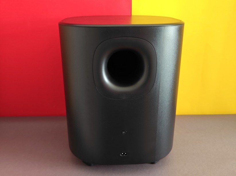 JBL Bar 800MK2: Soundbar mit Subwoofer und Akku-Rear-Speakern