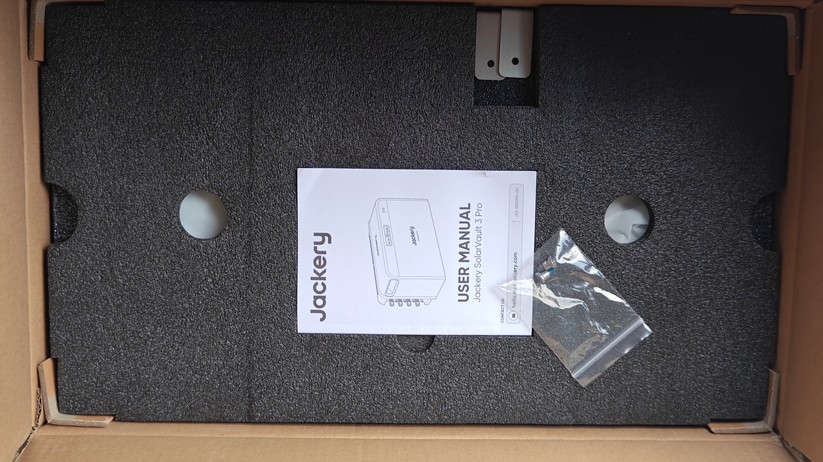 Jackery Solarvault 3 Pro: 4 MPPTs, 800 W Einspeisleistung, 1200 W Notstromsteckdose
