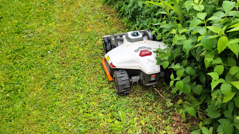 Mammotion Luba 3 AWD 3000: LiDAR, RTK und KI-Kameras, 40 cm Schnittbreite und 12-Ah-Akku