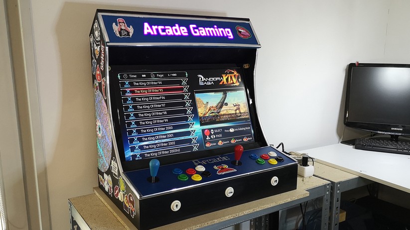 Arcade-Automaten im Retro-Look 