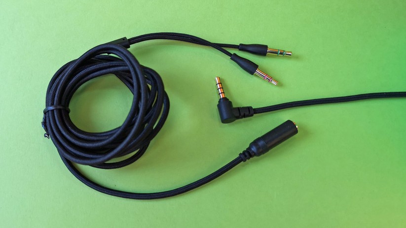 Bei kabelgebundenen Headsets müssen die Kabel lang genug sein – sonst hilft nur eine Verlängerung.