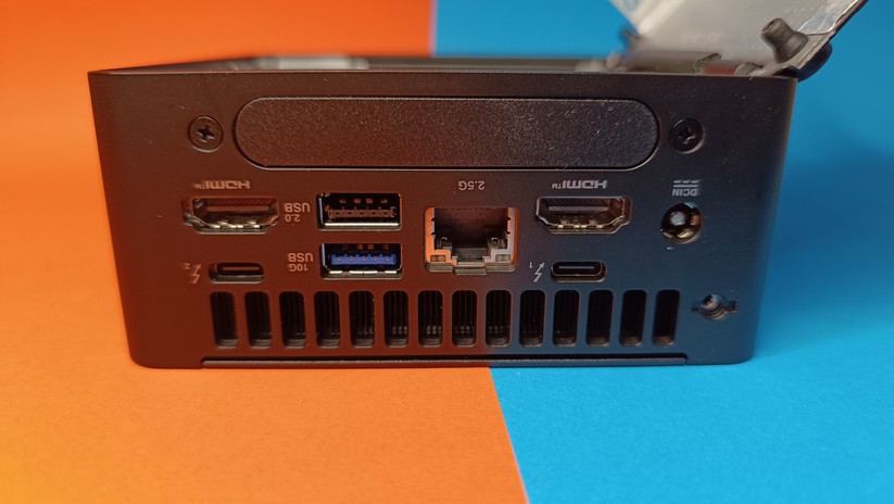 Asus Nuc 15 Pro – Bilderstrecke