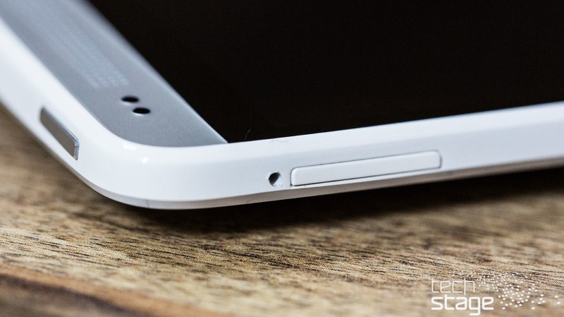 Vorsicht mit dem Werkzeug: Kunststoff ist empfindlich.