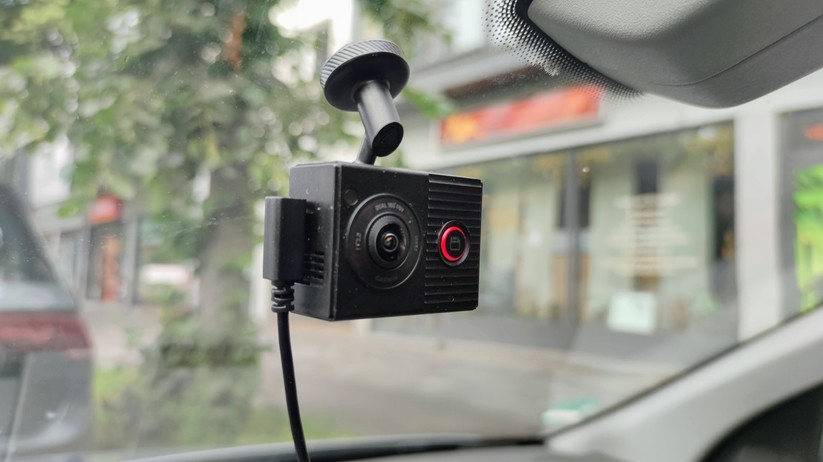 Garmin Dash Cam Tandem