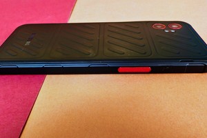  7 Jahre Updates & Wechselakku