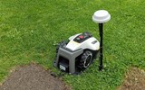 Mammotion Yuka Mini: Ladestation und RTK-Antenne