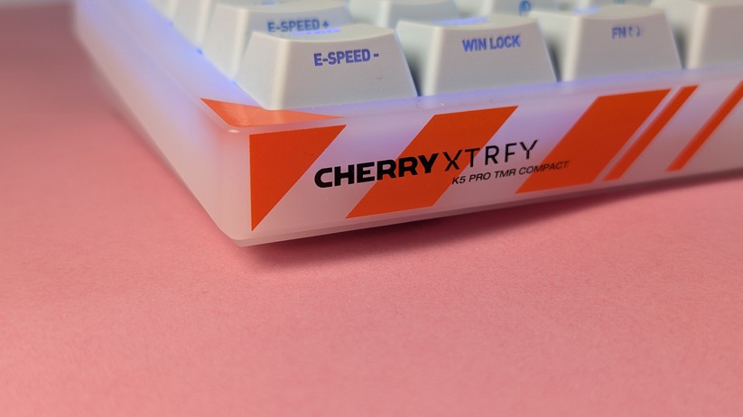 Cherry Xtrfy K5 Pro TMR Compact - Bilder