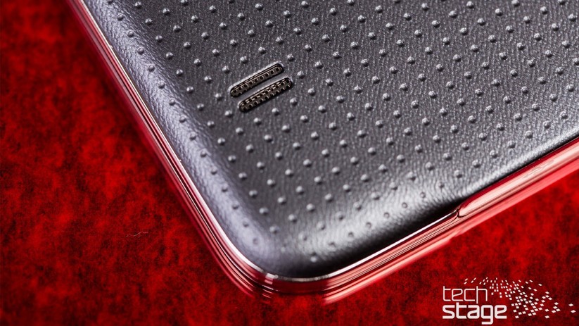 Klangwunder darf man von dieser kleinen Tröte auf der Rückseite des Galaxy S5 nicht erwarten.
