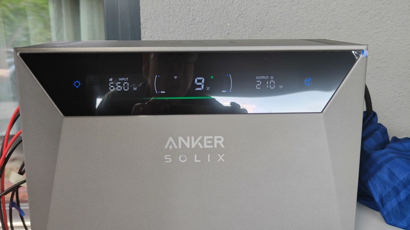  5 kWh Kapazität, 5 kW PV-Eingang, 2,5 kW Einspeiseleistung bei Anmeldung als PV-Anlage