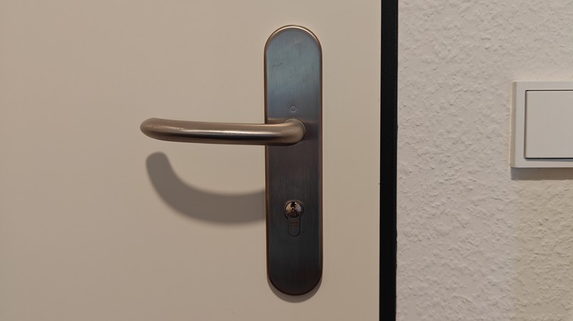 Switchbot Lock Ultra mit Keypad Vision: Montage Schloss