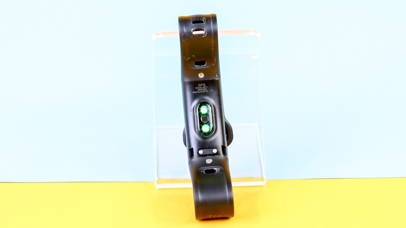 Der Pulsmesser des Huawei Band 2 Pro. Er misst den Puls alle halbe Stunde, während eines Workouts geschieht das jede Sekunde. 