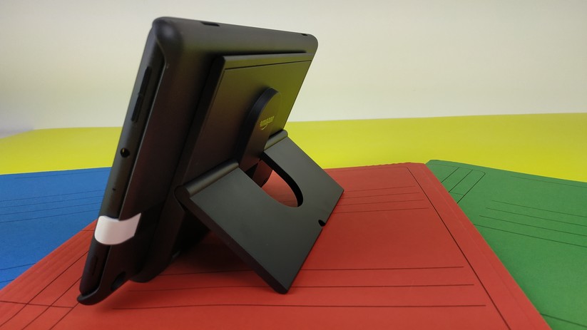 Der Neigungswinkel des Show-Dock ist stufenlos einstellbar.