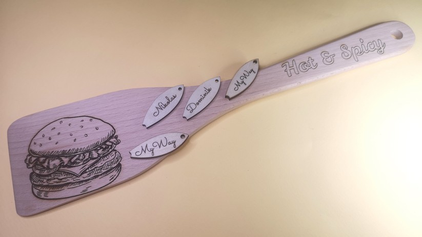 Kleine Mitbringsel und Namensschilder - alles mit dem Laser gemacht.