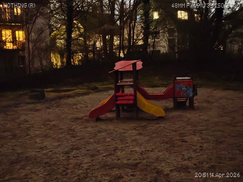 Nothing Phone 4a Pro: Hauptkamera bei Nacht (2x Zoom) 