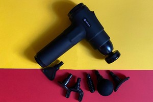 Aerlang-Massagepistole mit Wärmefunktion im Test: Lohnt sich das 38-Euro-Modell?