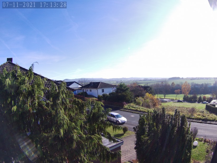 Für eine Actioncam in dieser Preisklasse ist die Fotoqualität überzeugend, wenn ausreichend Umgebungslicht zur Verfügung steht.