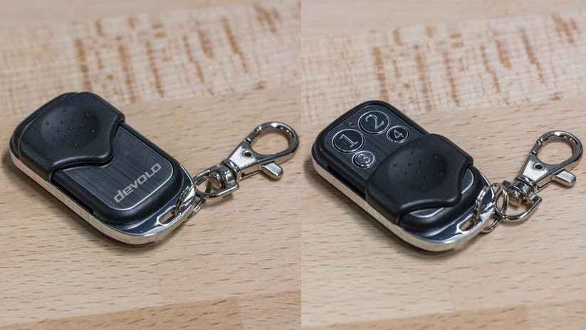 Die Funkfernbedienung erinnert an die Zentralverriegelung fürs Auto. Sie ist erfreulich hochwertig gefertigt.