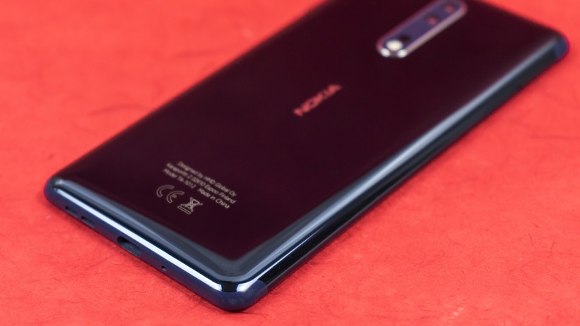 Die Verarbeitung des Nokia 8 ist sauber!