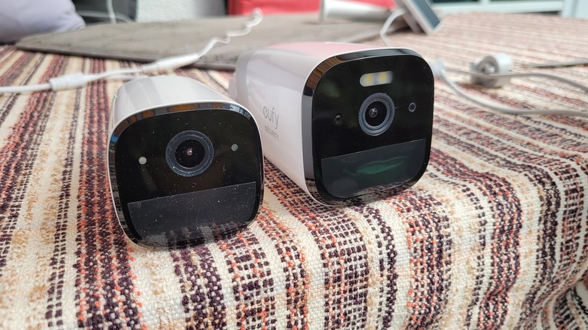 Gegenüber der Eufy Cam 2 Pro fällt die 4G LTE Starlight etwas größer aus.