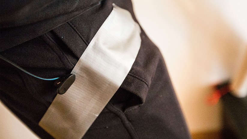 Hiergeblieben: Für den MMA-Workout habe ich mir die Hose zugeklebt, damit das Galaxy S5 nicht davonfliegt.