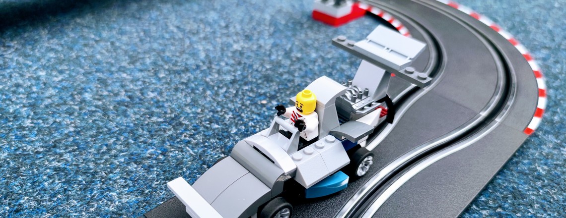 Carrera GO!!! Build 'n Race