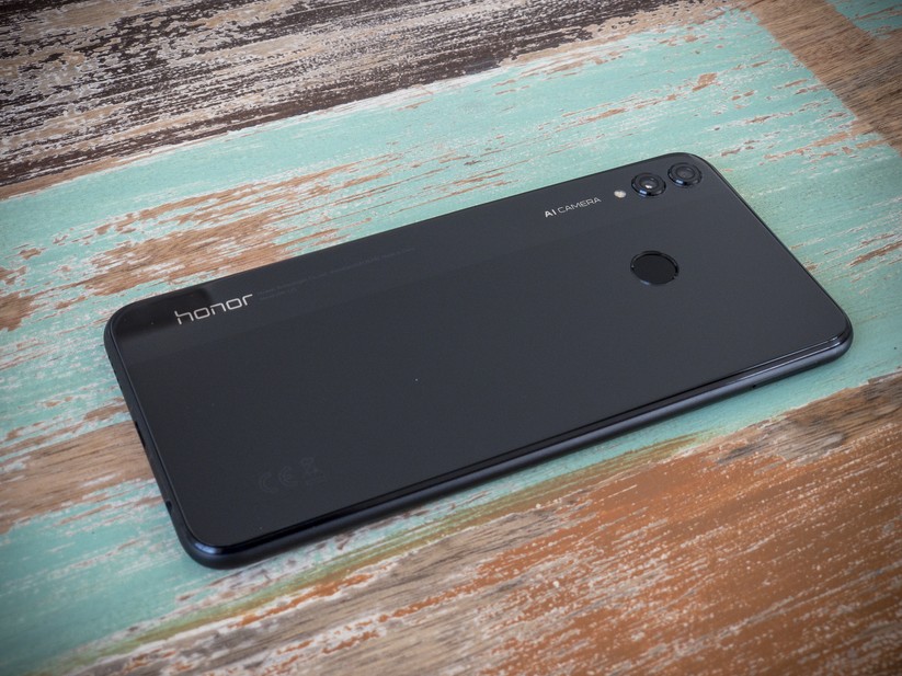 Die Verarbeitungsqualität des Honor 8X ist super.